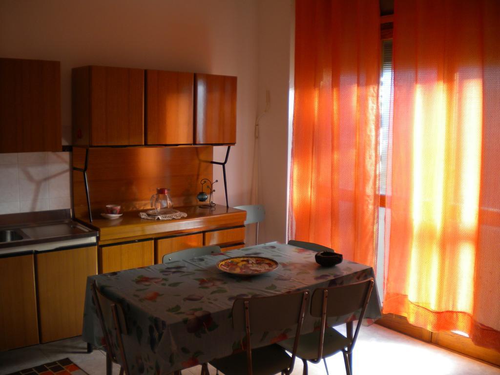 אלגהרו Villa Nespole E Vermentino חדר תמונה